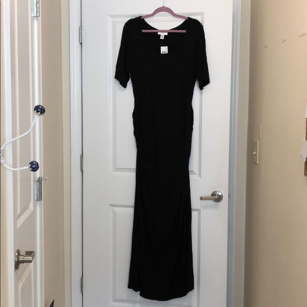 Maternity clothes